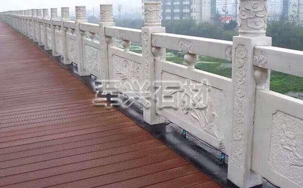 北京雪花白浮雕桥栏杆