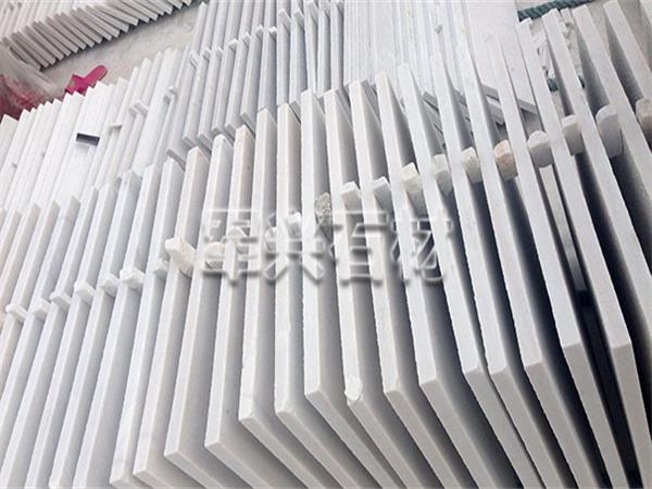 雪花白大理石在卧室的应用效果如何